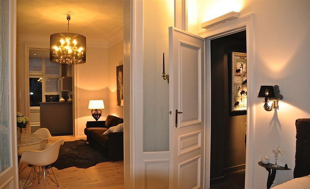 B&B Un Jardin En Ville Saint-Gilles Exterior foto